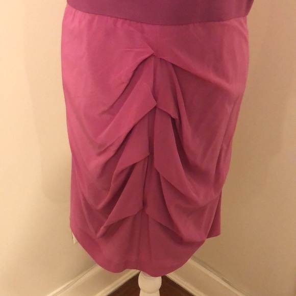 Beautiful purple/pink dress with pleating details in the front and back. - Picture 6 of 8